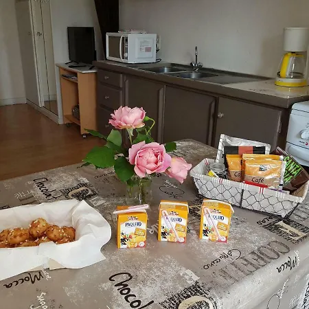 Studio Le Lavandou アパート ル・ラヴァンドゥー