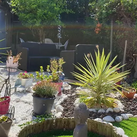 Studio Le Lavandou 公寓 *