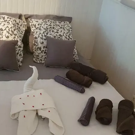 Studio Le Lavandou 公寓 *